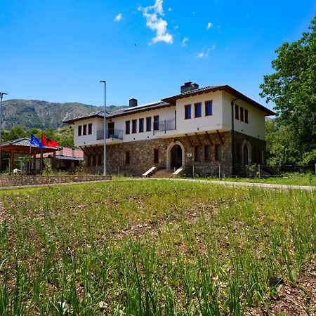 招待所 Dr Bizhga Agroturizem *