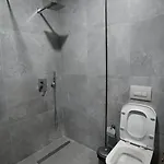 Dr Bizhga Agroturizem Golem (Gjirokaster)