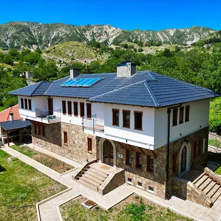 Gæstehus Dr Bizhga Agroturizem Golem (Gjirokaster)