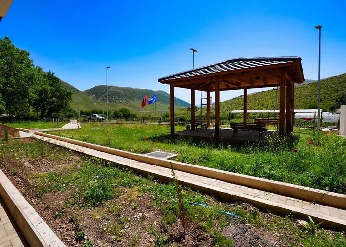 Pensjonat Dr Bizhga Agroturizem *