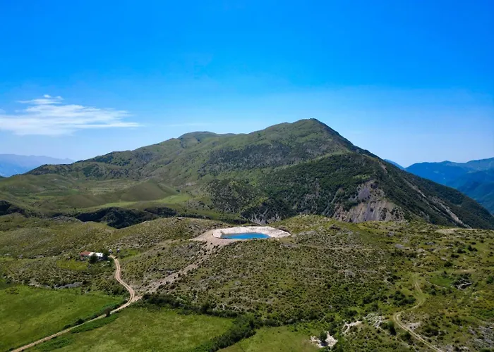 Pensjonat Dr Bizhga Agroturizem Golem (Gjirokaster)